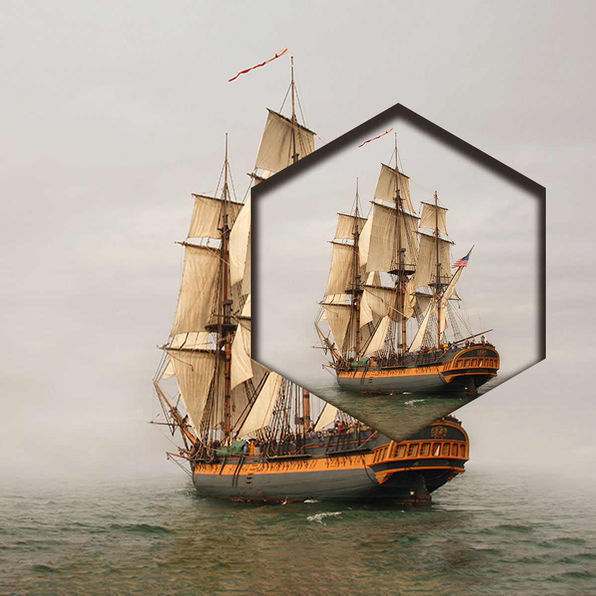 Barcos Ingresando Dentro La Niebla