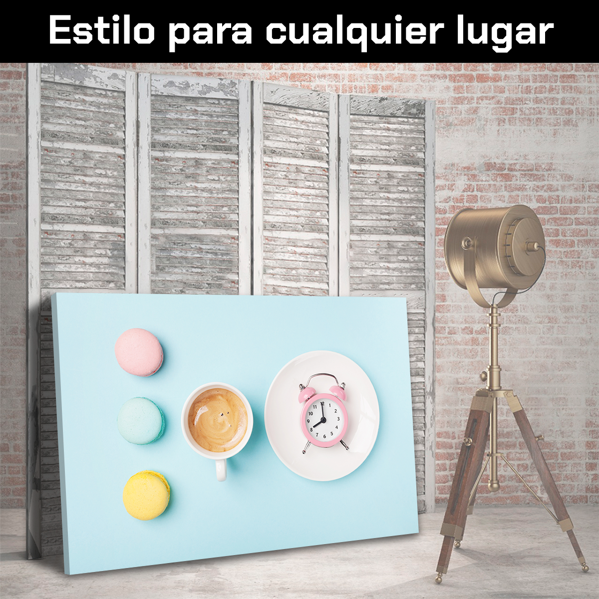 Café Con Dulces Y Reloj Despertador