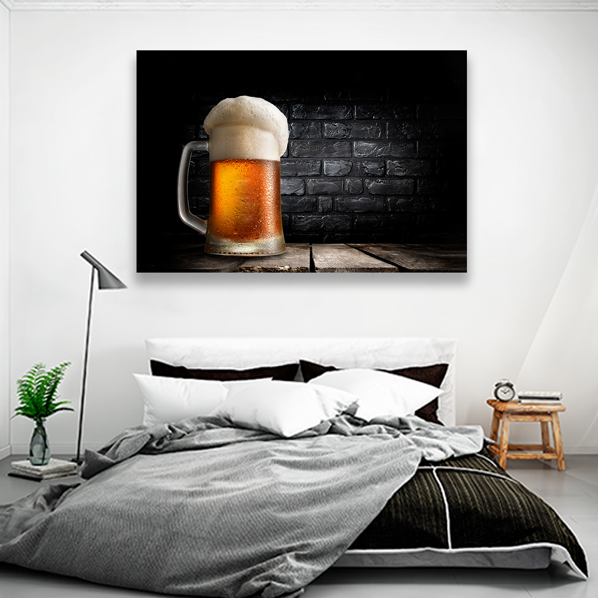 Cerveza Espumosa Con Fondo Negro