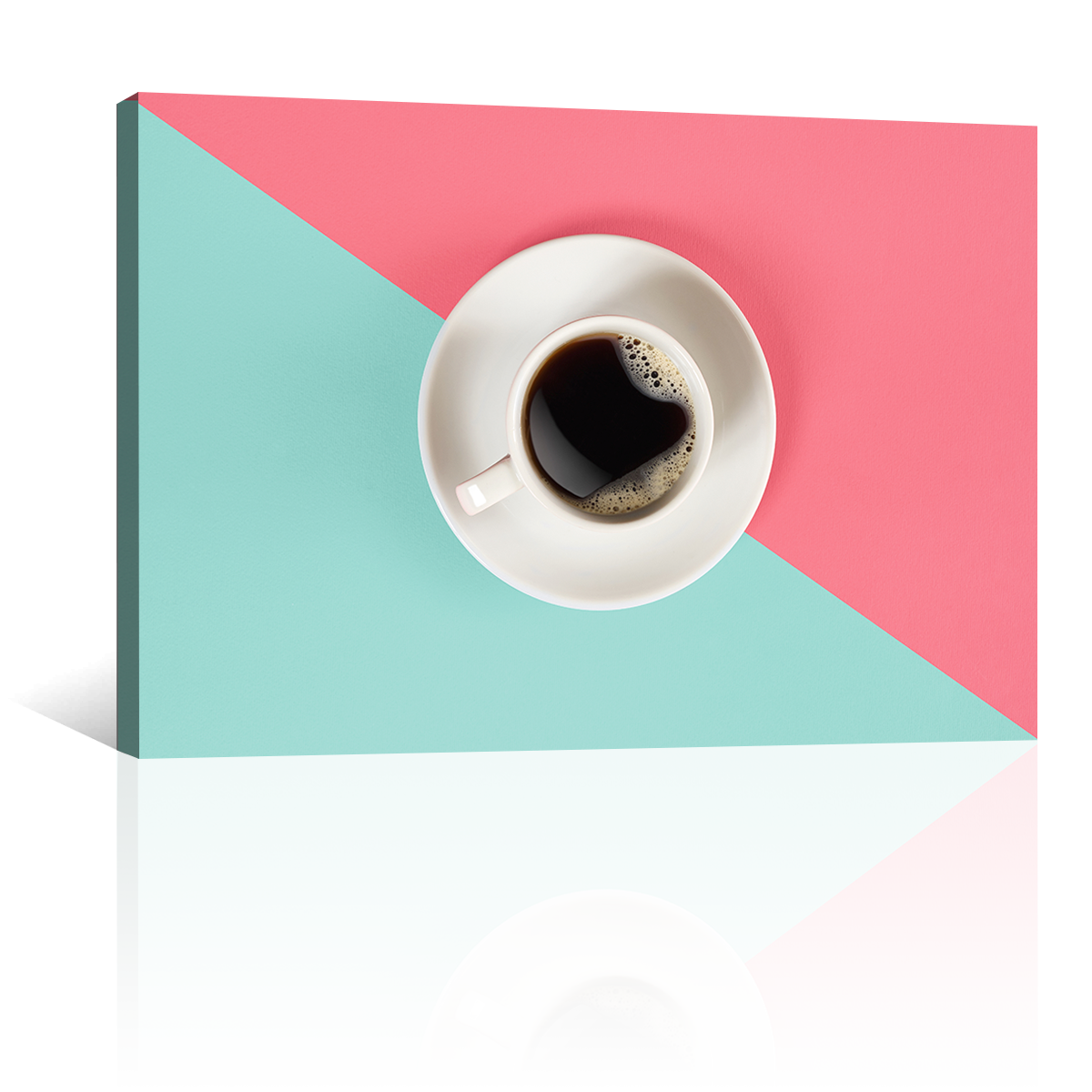 Café Negro Sobre Mesa Azul Con Rosa