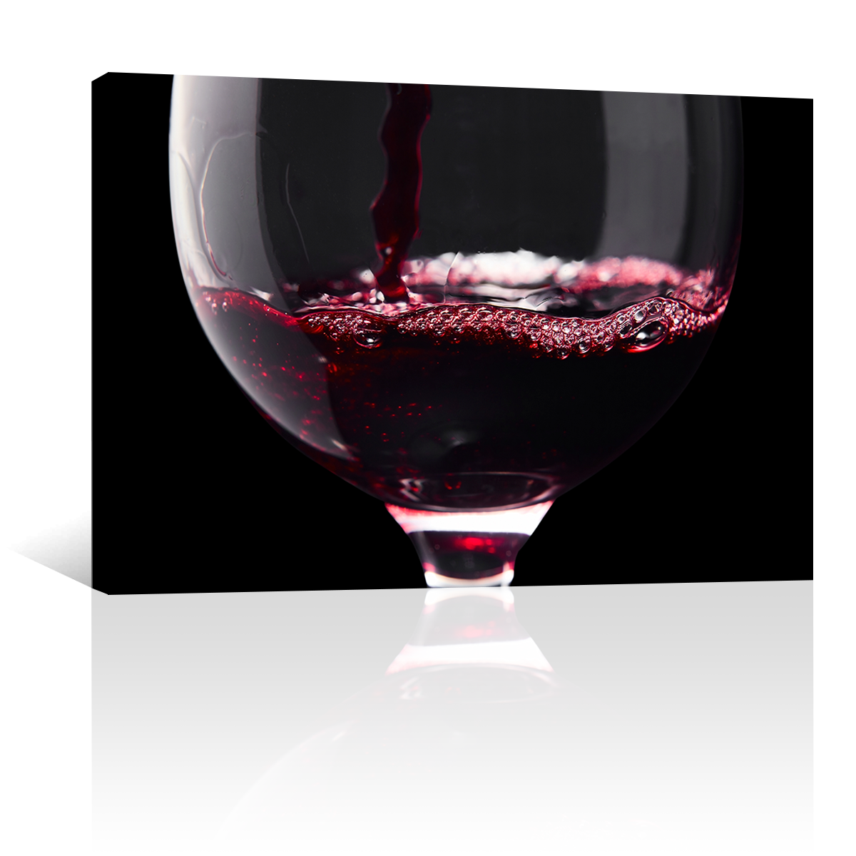 Vino Tinto En Copa Y Fondo Negro