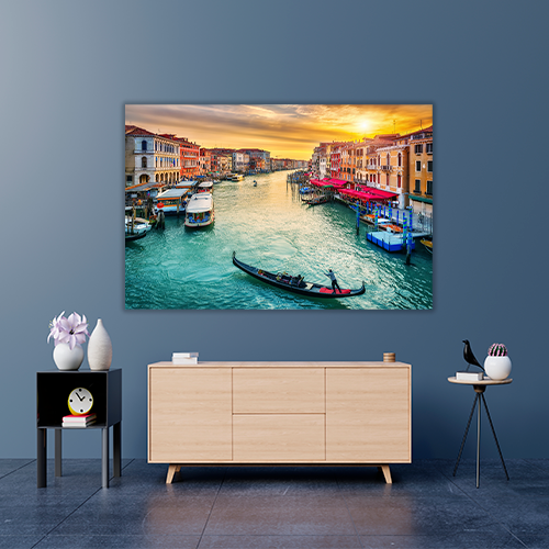 Rialto Bridge in Venice
