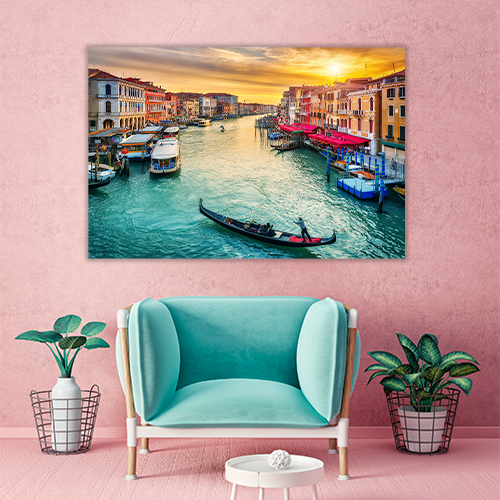 Rialto Bridge in Venice