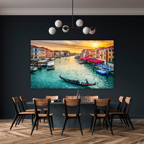 Rialto Bridge in Venice