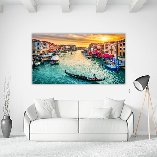 Rialto Bridge in Venice