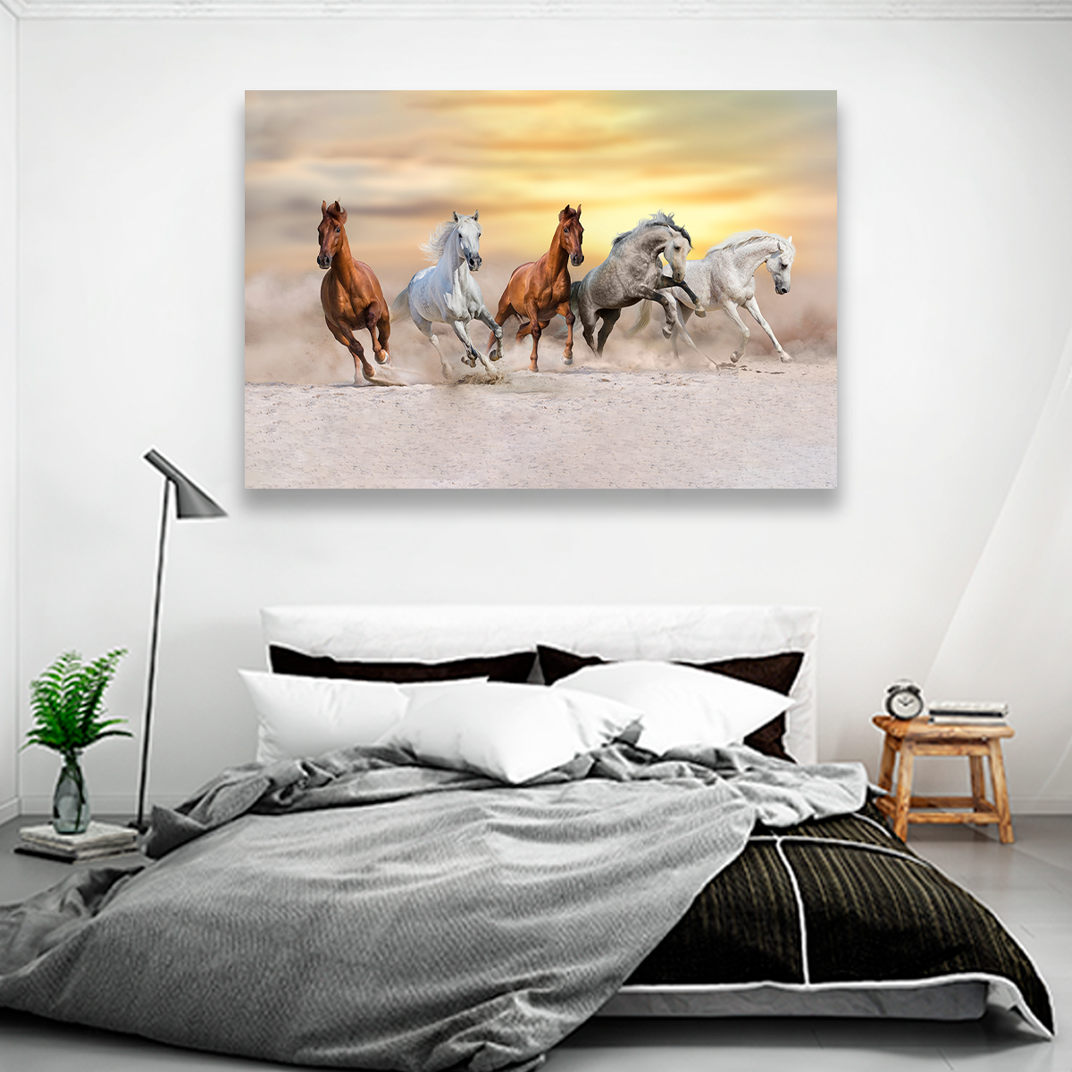 Caballos Bajo Al Atardecer