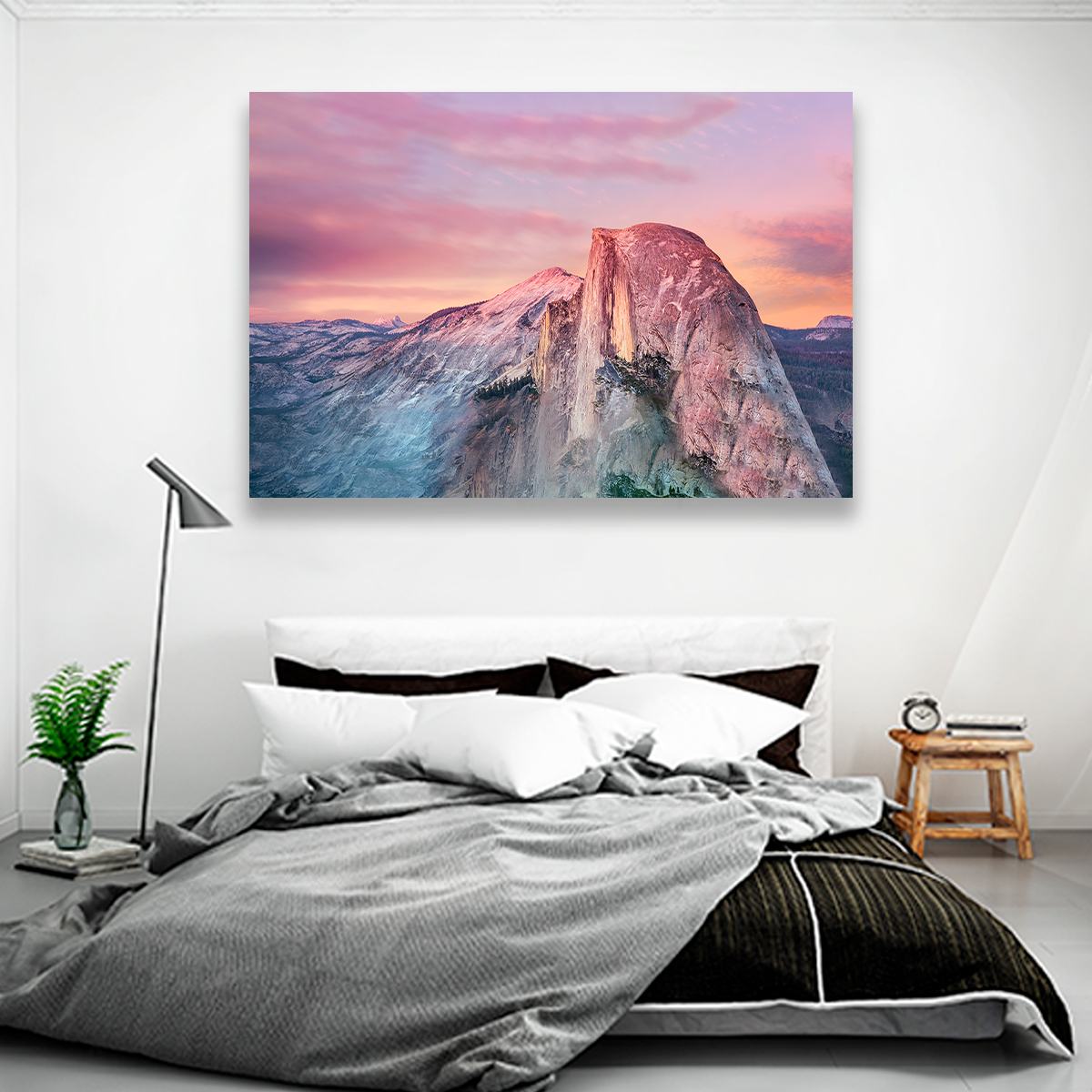 Montañas En Atardecer
