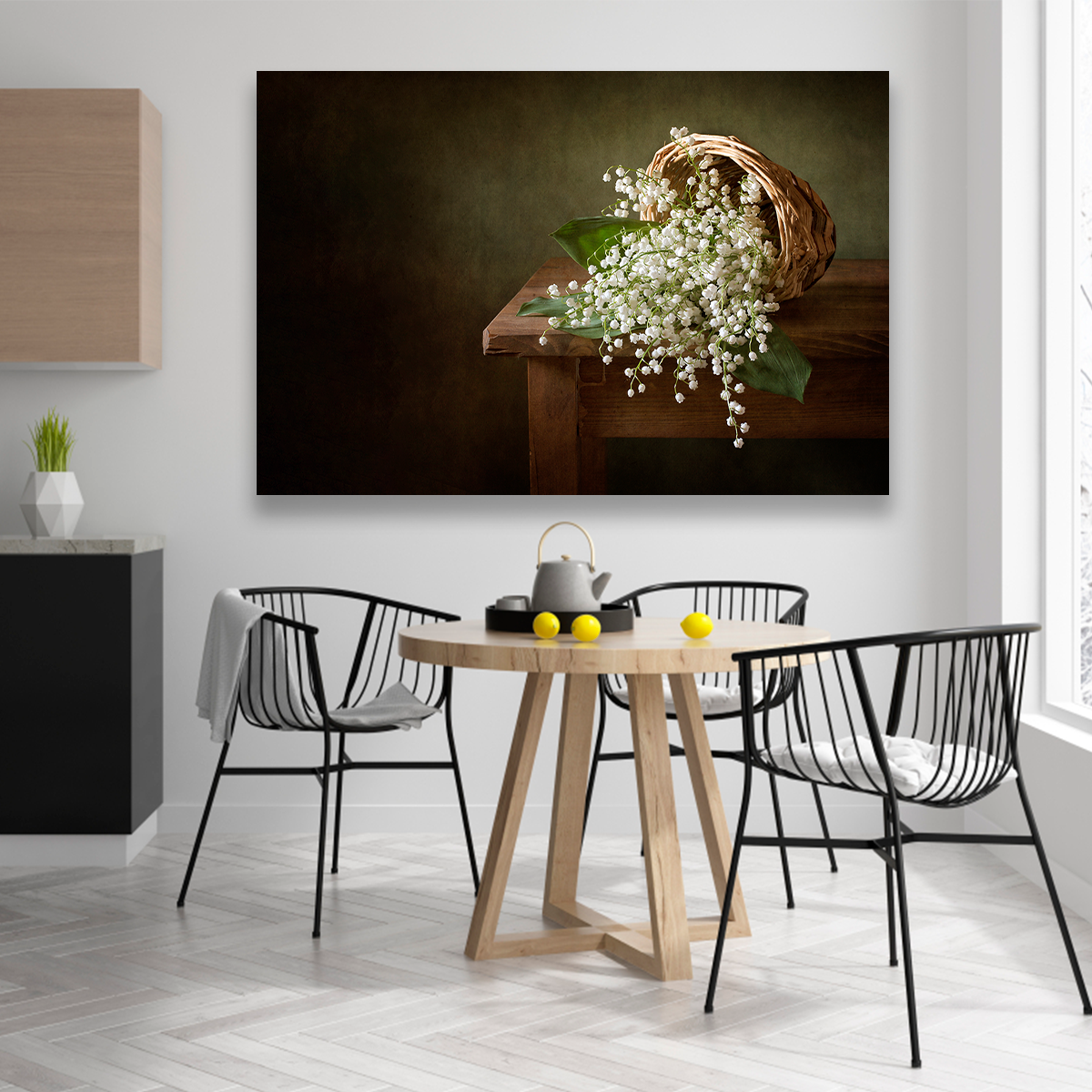 Canasta De Lirios Blancos