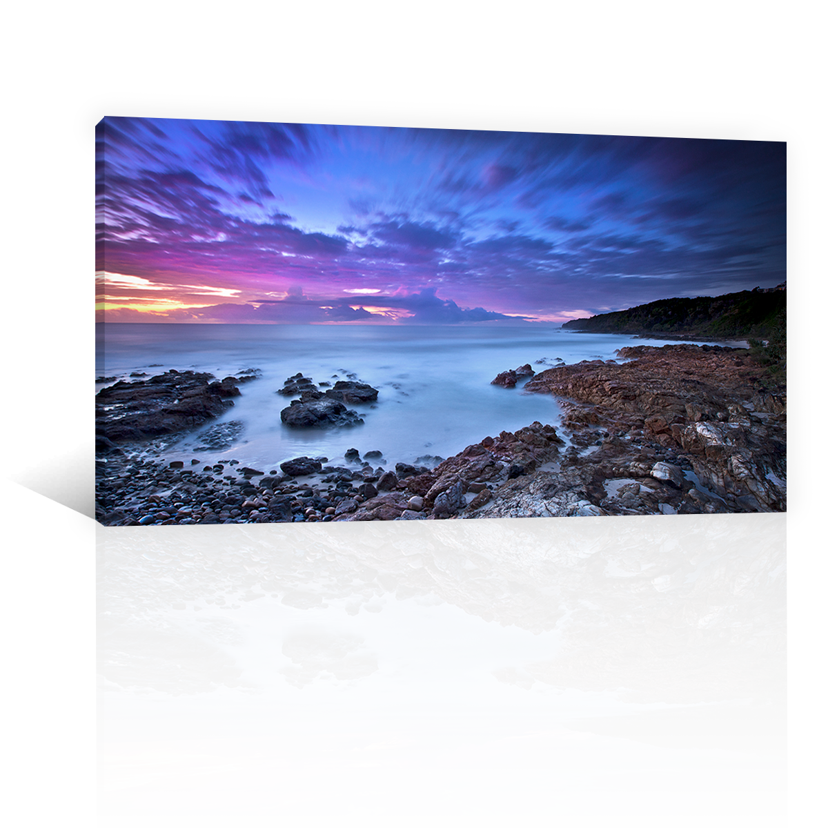 Playa Rocosa Al Amanecer