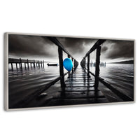 Cuadros Decorativos Canvas Revolution | Azul En El Muelle | Panoramico | Portada | Marco Blanco