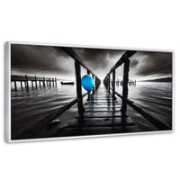 Cuadros Decorativos Canvas Revolution | Azul En El Muelle | Panoramico | Portada | Marco Dorado