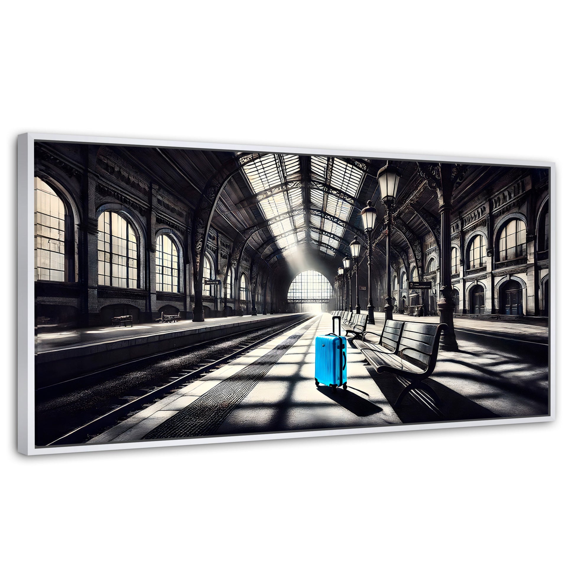 Cuadros Decorativos Canvas Revolution | Maleta En Espera | Panoramico | Portada | Marco Dorado
