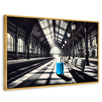 Cuadros Decorativos Canvas Revolution | Maleta En Espera | Rectangular | Portada | Marco Dorado