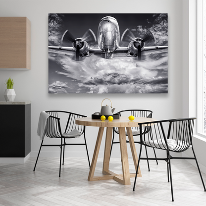 Avion Metalico En Las Nubes