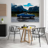 Mustang Y Montañas