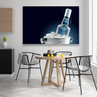 Vodka Sobre Cubeta Con Hielos
