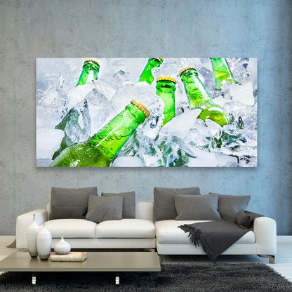 Cerveza En Botellas Entre Hielos