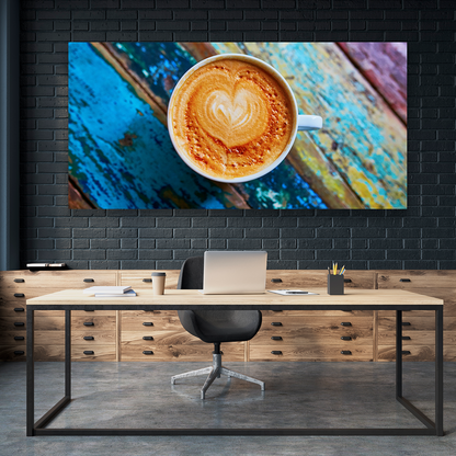 Café Con Corazon Y Mesa De Colores
