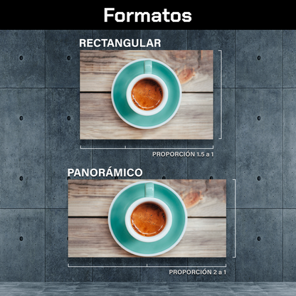 Café Caliente En Taza Y Plato Azul