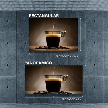 Café Expres Y Granos En Mesa