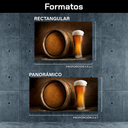 Cerveza Fría Con Barrica De Madera