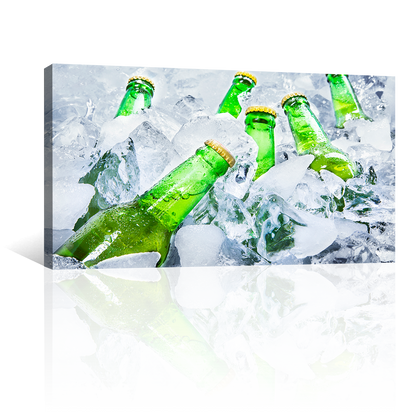 Cerveza En Botellas Entre Hielos