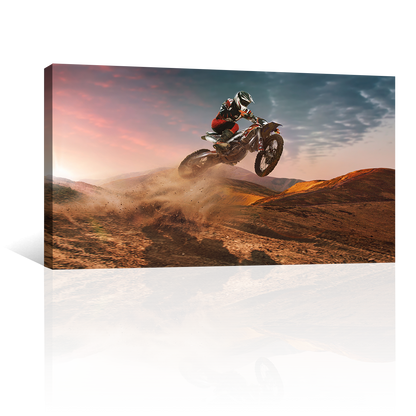 Motocross Saltando Las Dunas