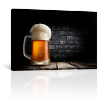 Cerveza Espumosa Con Fondo Negro