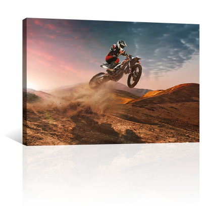 Motocross Saltando Las Dunas