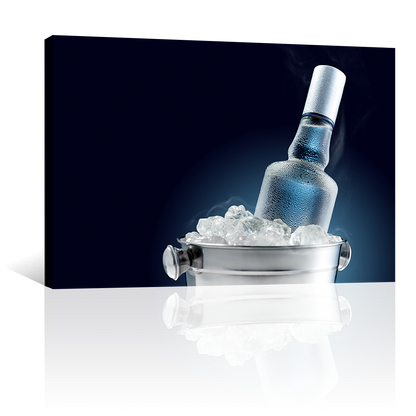 Vodka Sobre Cubeta Con Hielos