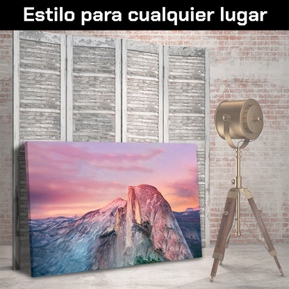 Montañas En Atardecer