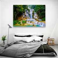 Cascada Triangular Azul