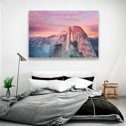 Montañas En Atardecer