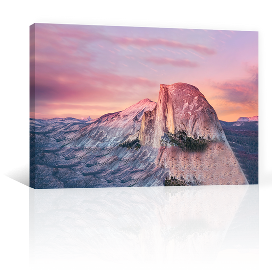 Montañas En Atardecer