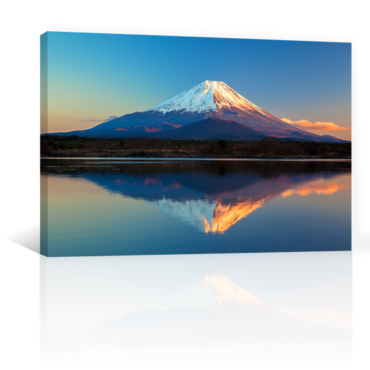 Fuji Sobre Lago